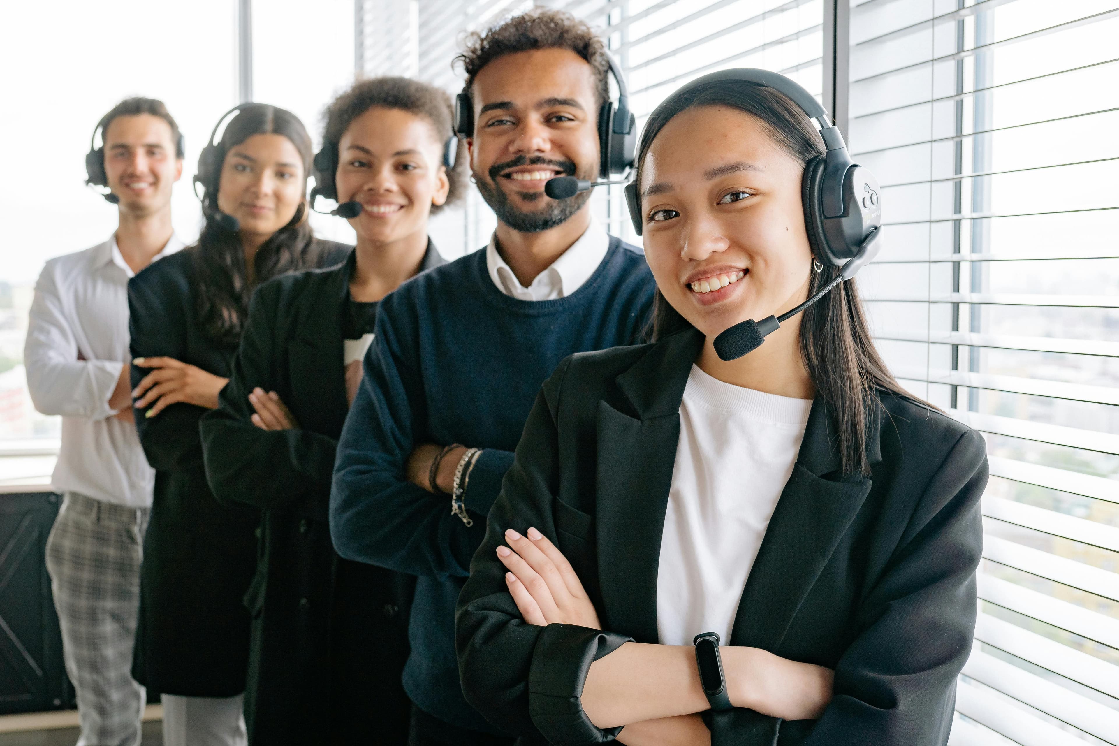 Inteligência Artificial no Atendimento: Chatbots, Voicebots e a Jornada do Cliente